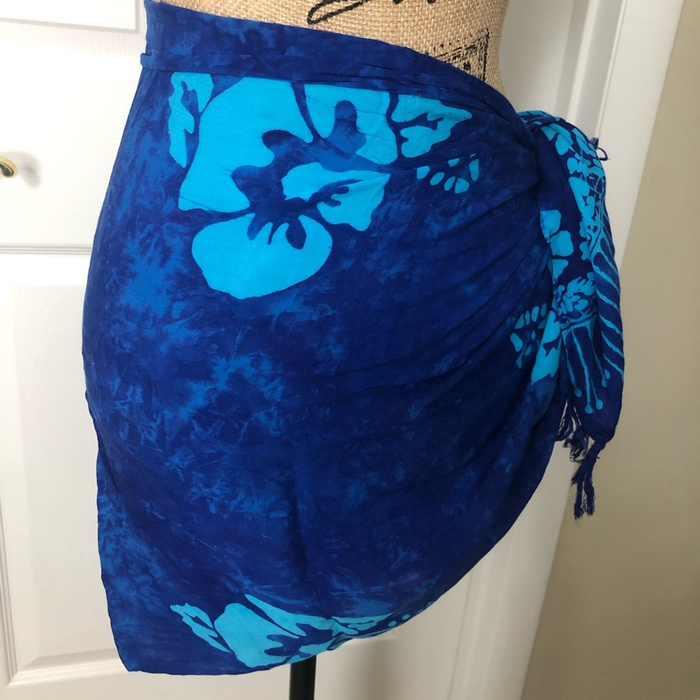 Beachcombers International Sarong / Wrap / Coverup